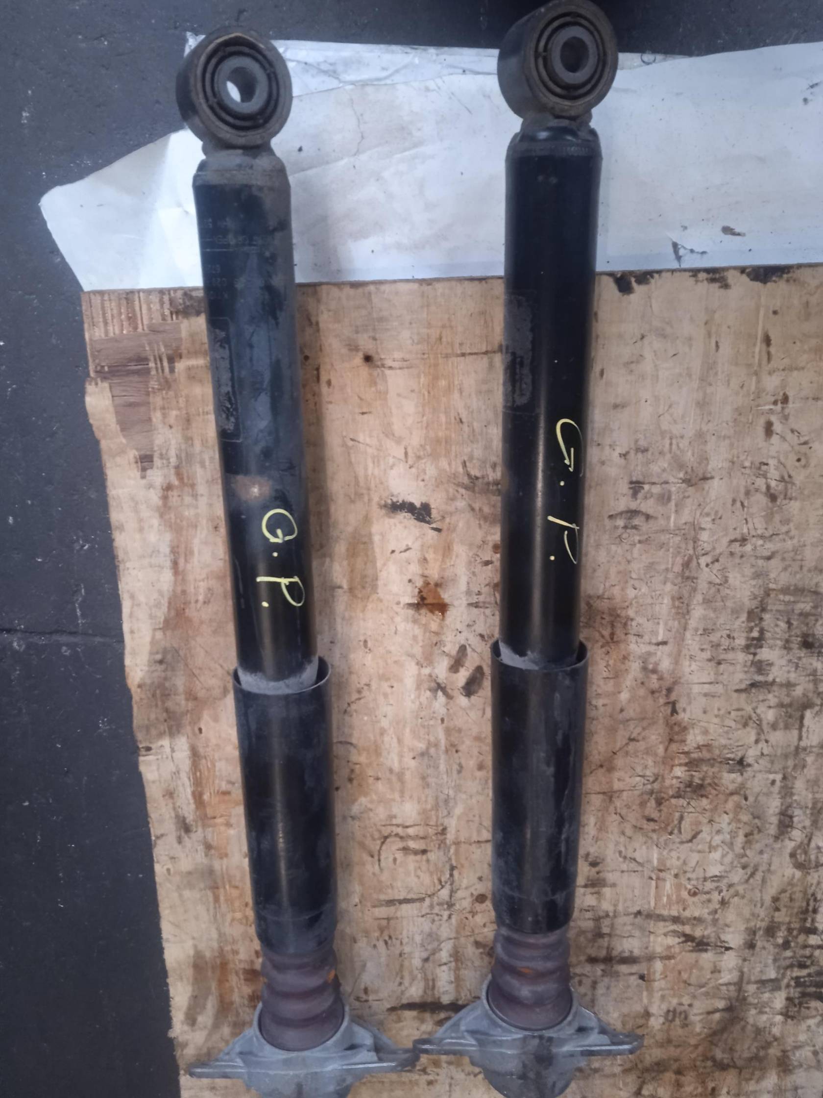 Ammortizzatore post. sx.